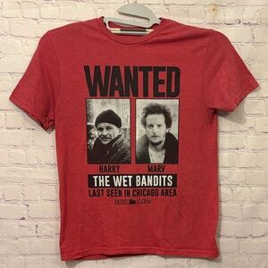 HOME ALONE 'Wanted: The Wet Bandits' Graphic Tee - Men Sz: M